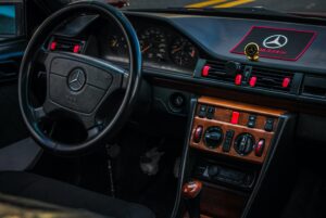 Mercedes W124