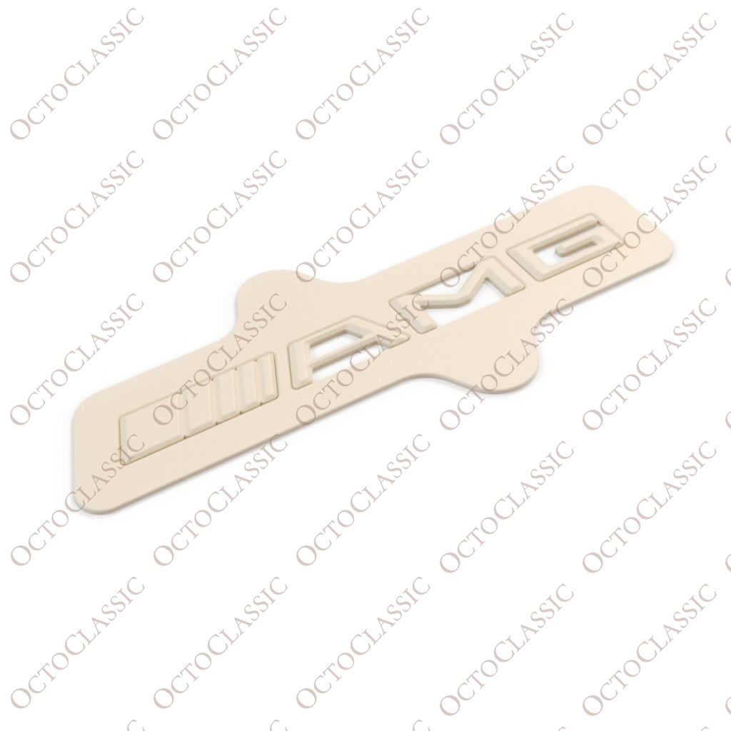 Copertura motore Mercedes W202 M104 C36 con logo AMG, color avorio o nero, codice HWA1041500375 Copertura motore Mercedes W202 M104 C36 con logo AMG, color avorio o nero, codice HWA1041500375