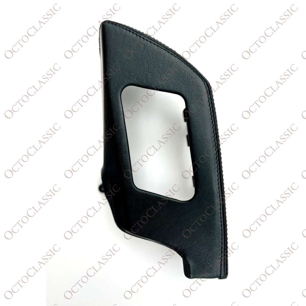 R129 SL Rivestimento staffa uscita cintura di sicurezza interna con finta pelle sinistra o destra A1299100739 / A1299100839 R129 SL Rivestimento staffa uscita cintura di sicurezza interna con finta pelle sinistra o destra A1299100739 / A1299100839