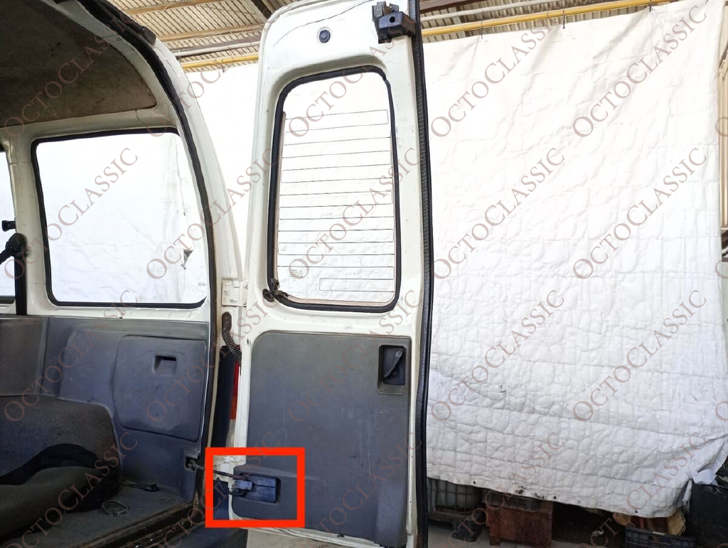 VW Caddy SEAT Inca Support de porte arrière Noir VW Caddy SEAT Inca Support de porte arrière Noir
