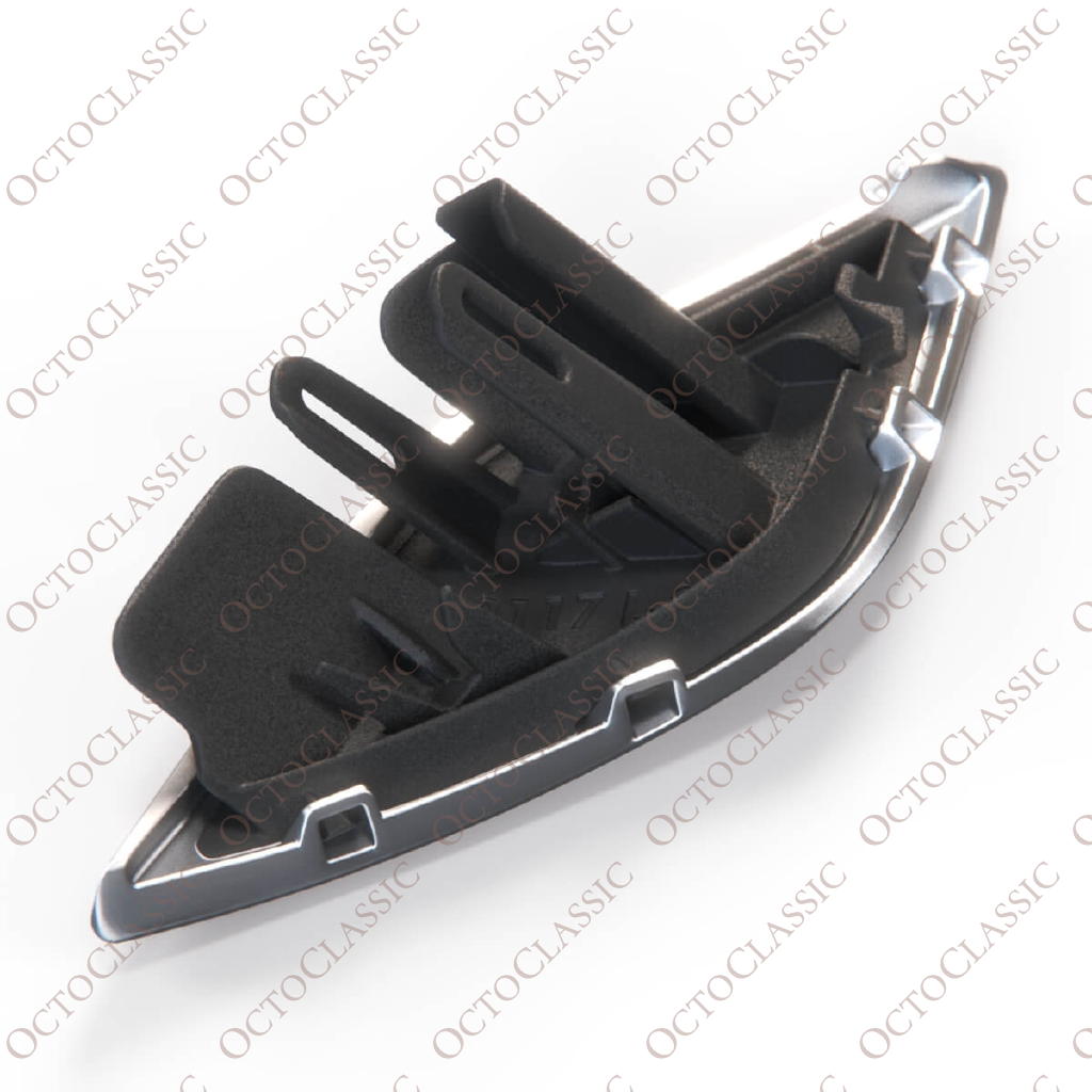 Osłona spryskiwacza reflektora Maserati Quattroporte M156, lewa lub prawa, chromowana 673000036 / 673000037 Osłona spryskiwacza reflektora Maserati Quattroporte M156, lewa lub prawa, chromowana 673000036 / 673000037