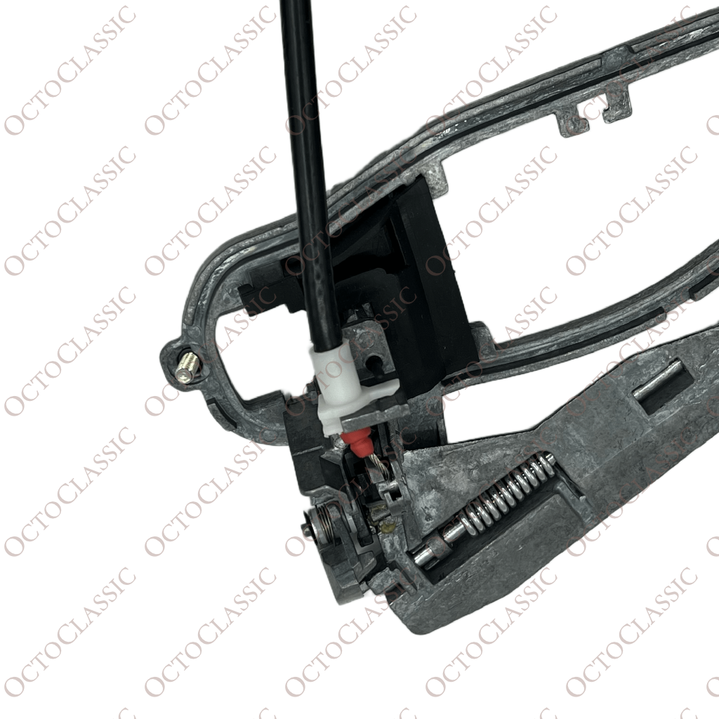 BMW X5 E53 Support de poignée de porte arrière gauche ou droite 51218243635 / 51218243636 BMW X5 E53 Support de poignée de porte arrière gauche ou droite 51218243635 / 51218243636