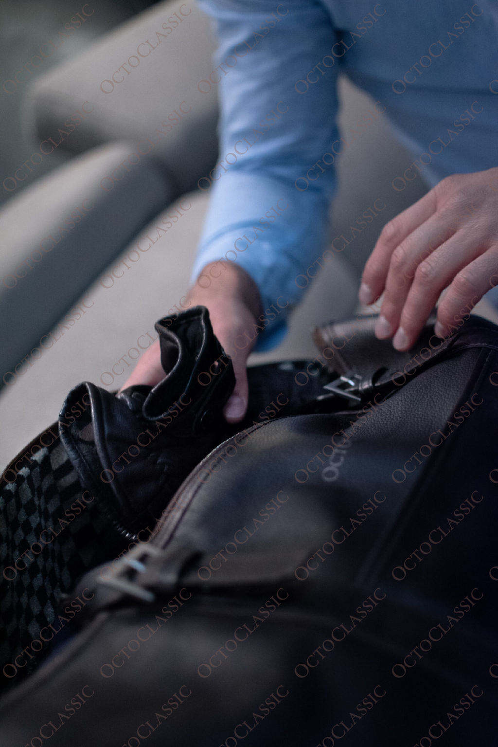 Octoclassic Brown Leather Bag – Porsche Classic Fabric Pattern Octoclassic Brown Leather Bag – Porsche Classic Fabric Pattern