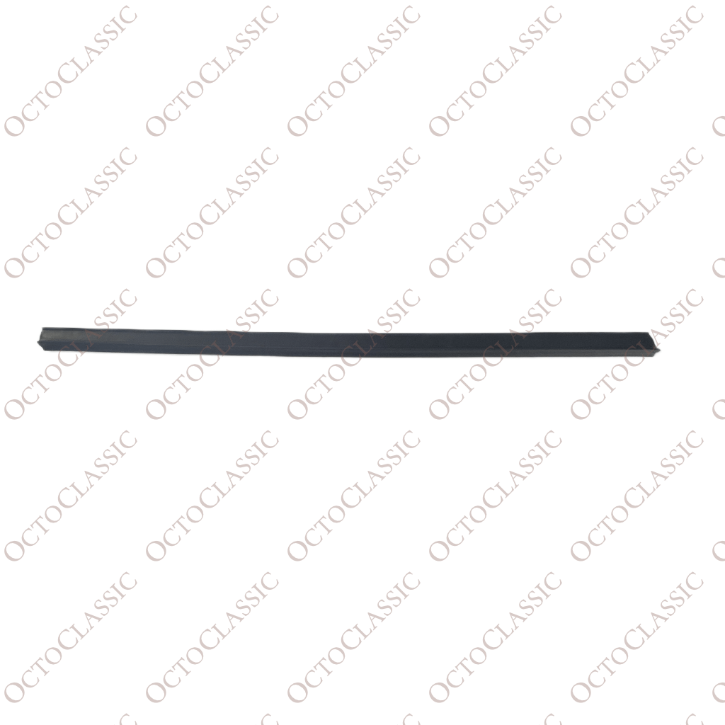 BMW E30 Limousine vordere innere Fensterverkleidung links oder rechts 51211906845 / 51211906846 BMW E30 Limousine vordere innere Fensterverkleidung links oder rechts 51211906845 / 51211906846
