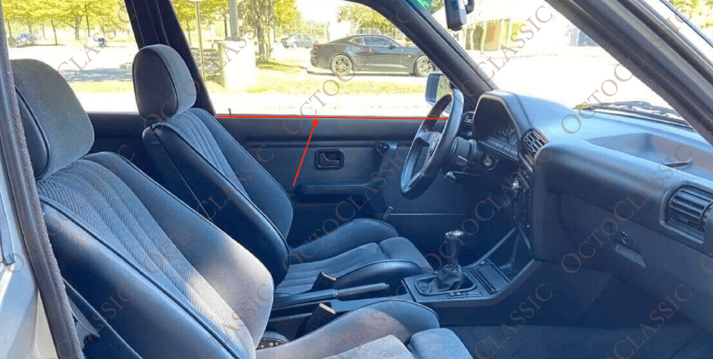 BMW E30 Limousine vordere innere Fensterverkleidung links oder rechts 51211906845 / 51211906846 BMW E30 Limousine vordere innere Fensterverkleidung links oder rechts 51211906845 / 51211906846
