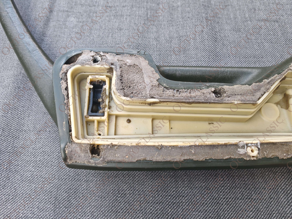 Mercedes W124 Armrest Repair Kit Rear Left And Right Gray A1249700301 / A1249700401 Mercedes W124 Armrest Repair Kit Rear Left And Right Gray A1249700301 / A1249700401