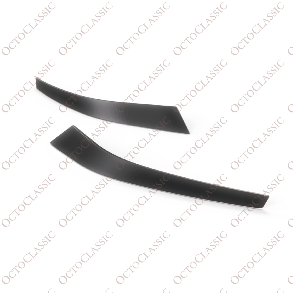 BMW Z4 E85 / E86: Molduras rectas para el «arcén» de los faros «Bad Look», en negro / imprimadas BMW Z4 E85 / E86: Molduras rectas para el «arcén» de los faros «Bad Look», en negro / imprimadas