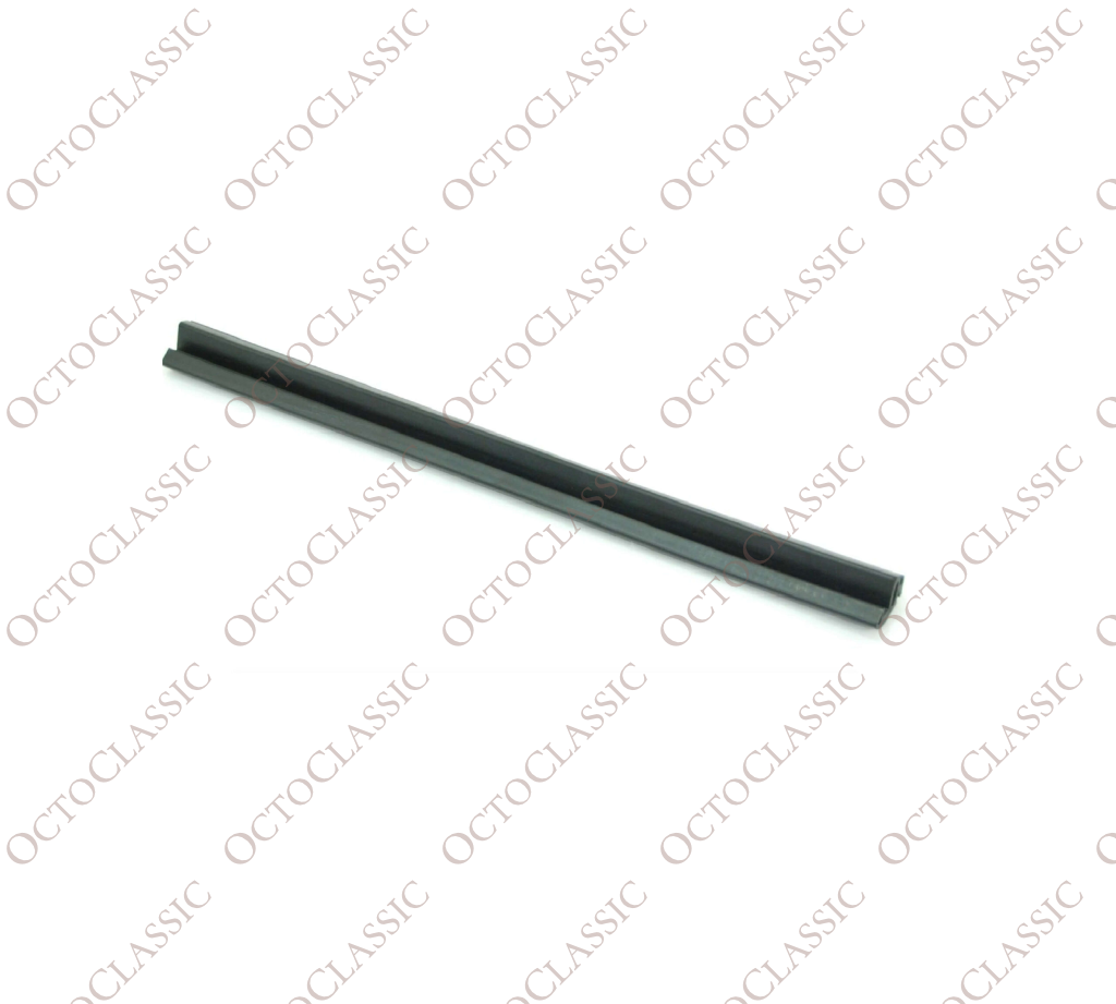 Garniture de vitre arrière latérale avec joint pour Volkswagen Beetle Cabrio, gauche ou droite 151 847 345B / 151 847 346B Garniture de vitre arrière latérale avec joint pour Volkswagen Beetle Cabrio, gauche ou droite 151 847 345B / 151 847 346B