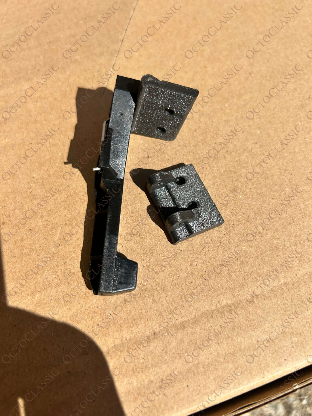 Mercedes SL R129 Dashboard Spectacle Glovebox / Top Storage Box Side Spring Lock Bracket Repair Kit LHD Or RHD A1296800391 Mercedes SL R129 Dashboard Spectacle Glovebox / Top Storage Box Side Spring Lock Bracket Repair Kit LHD Or RHD A1296800391