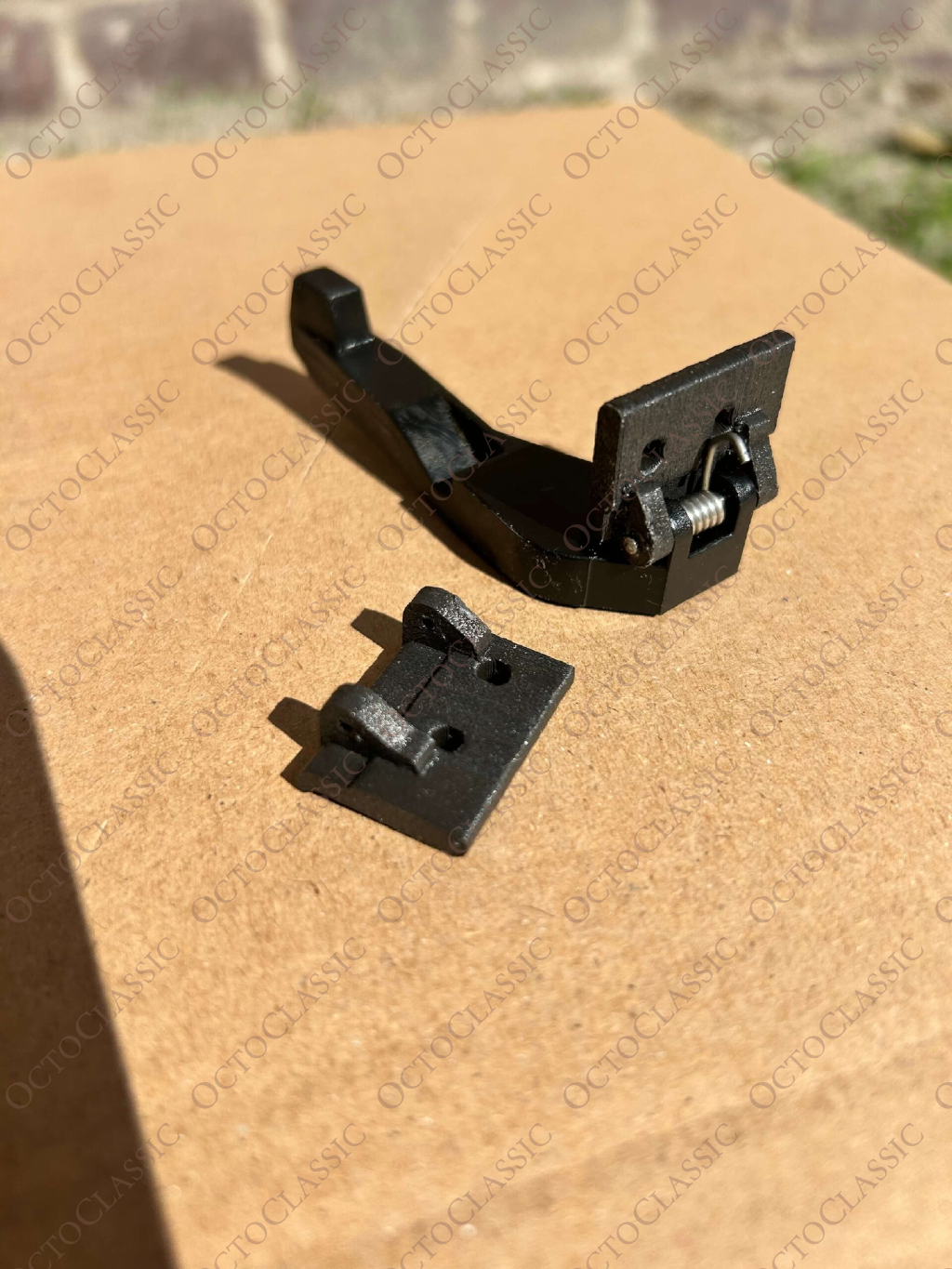 Mercedes SL R129 Dashboard Spectacle Glovebox / Top Storage Box Side Spring Lock Bracket Repair Kit LHD Or RHD A1296800391 Mercedes SL R129 Dashboard Spectacle Glovebox / Top Storage Box Side Spring Lock Bracket Repair Kit LHD Or RHD A1296800391