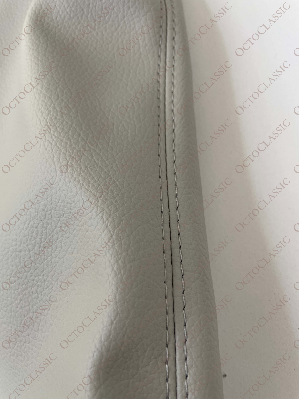 Pokrowce na przednie fotele Mercedes SL R129 (wersja przed zmianą) z ekologicznej skóry – kompletny zestaw (lewy i prawy) – wszystkie kolory A1299103046 / A1299103647 / A1299103747 Pokrowce na przednie fotele Mercedes SL R129 (wersja przed zmianą) z ekologicznej skóry – kompletny zestaw (lewy i prawy) – wszystkie kolory A1299103046 / A1299103647 / A1299103747